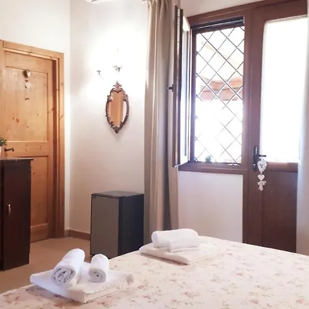 Bed & Breakfast Casa Degli Ulivi 3*