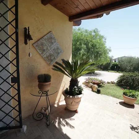 Casa Degli Ulivi Bed and Breakfast